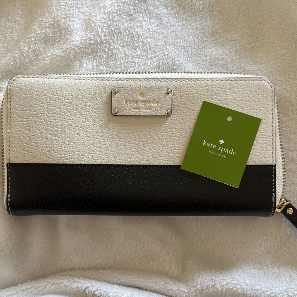 Kate Spade Grove Street NEDA Continental Wallet Black and White